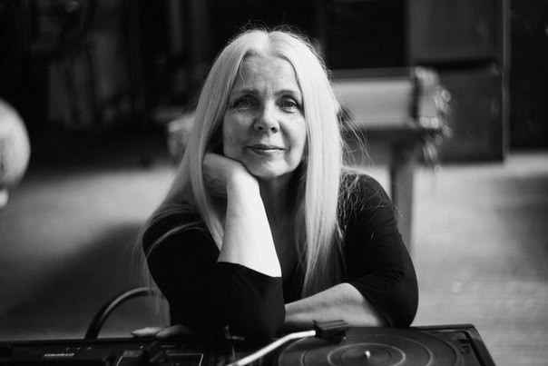 Поздравляем с днём рождения художника-бутафора театра, Заслуженного работника культуры Хакасии Татьяну Абрамову!