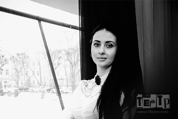 Сегодня 12 апреля день рождения нашей актрисы  Карины Петуховой.